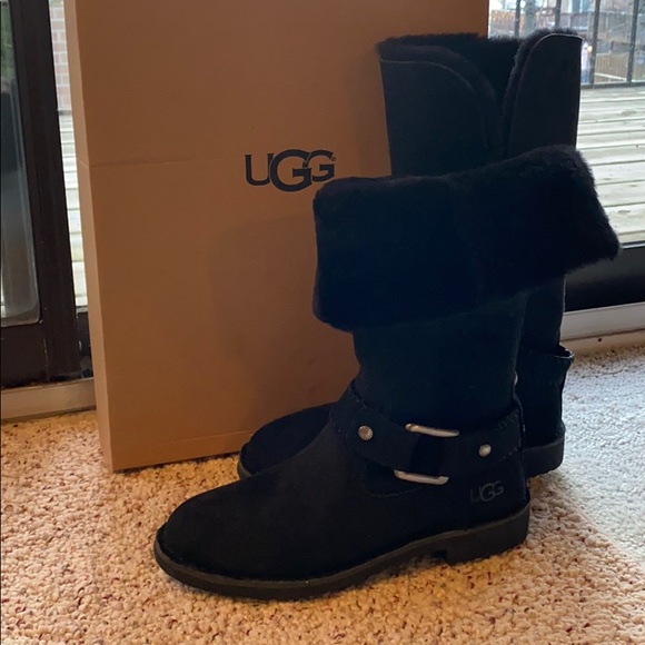 ugg sold out